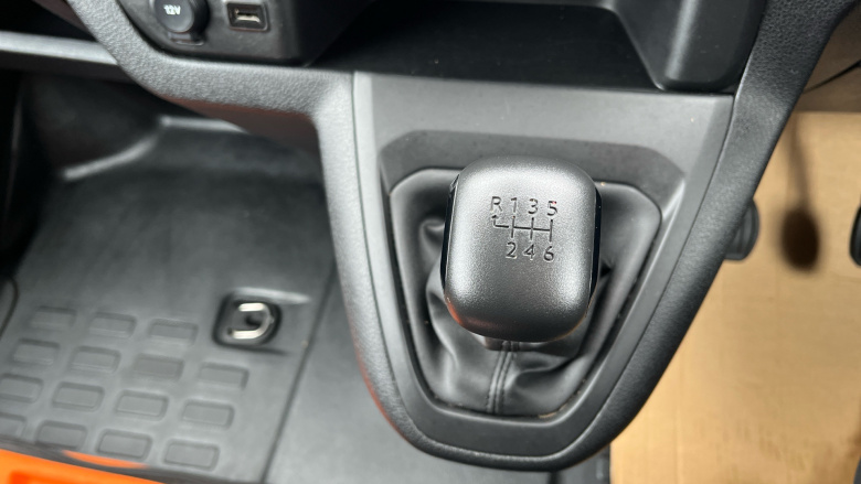 Vauxhall Vivaro L1 Diesel 2900 1.5d 100PS Prime H1 Van